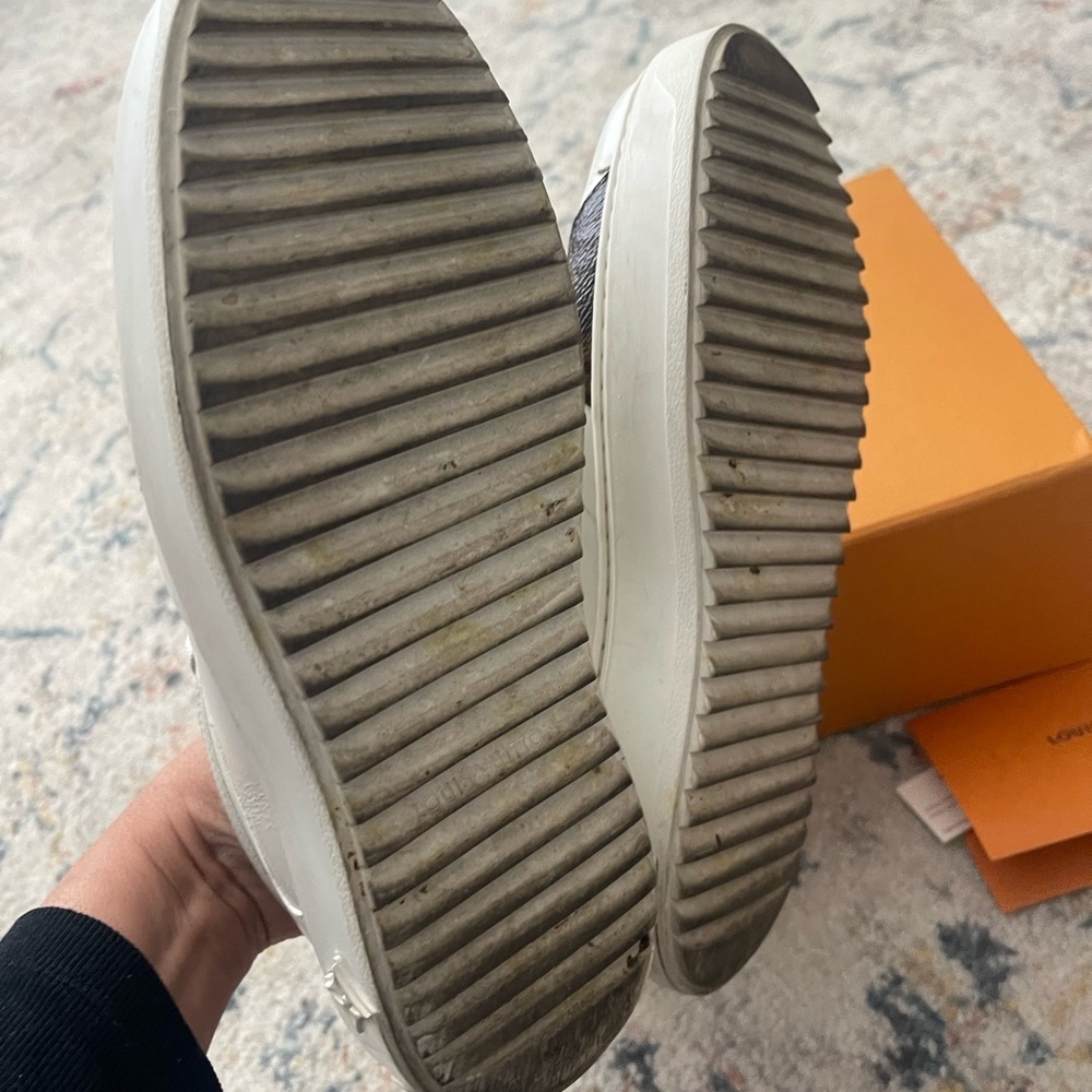 Louis Vuitton Time Out Sneakers White Cocoa Logo Heel In Box Womens Sz 37/US7 - Picture 10 of 13